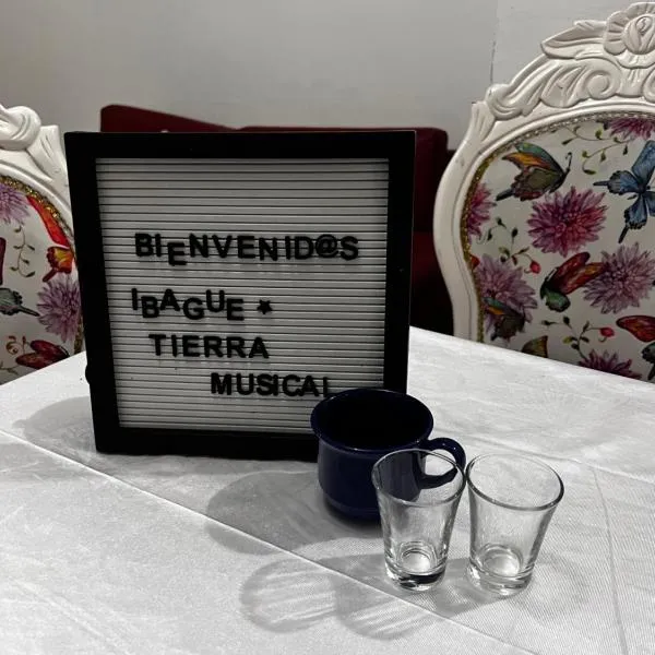 Apartamento amplio en conjunto, hotel in Ibagué
