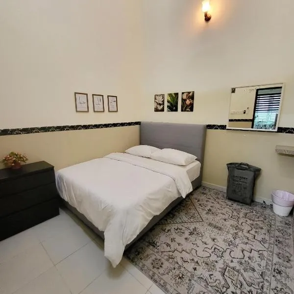 Homestay BAYT AL - JAZMY Musliim only, hotel in Kuantan