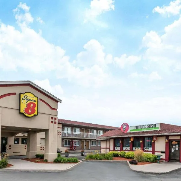 Super 8 by Wyndham Guelph, hotel in Guelph