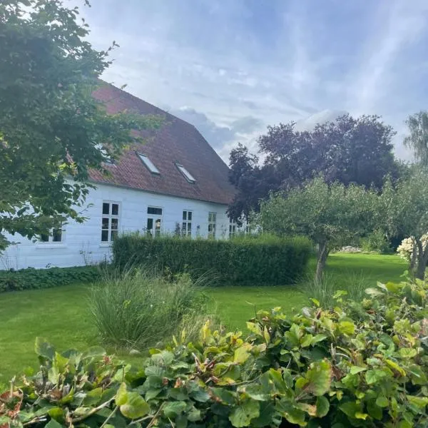 Lejlighed i landlige omgivelser, hotel in Vamdrup