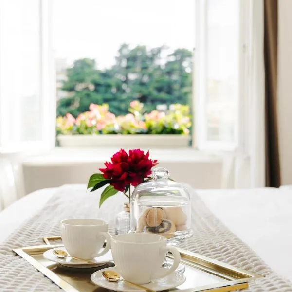 La Suite del Centro，位于瓦雷泽的酒店