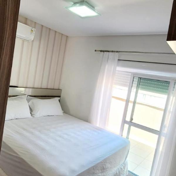 Suíte, piscina compartilhada, não é o apartamento inteiro somente suíte - Foto 2
