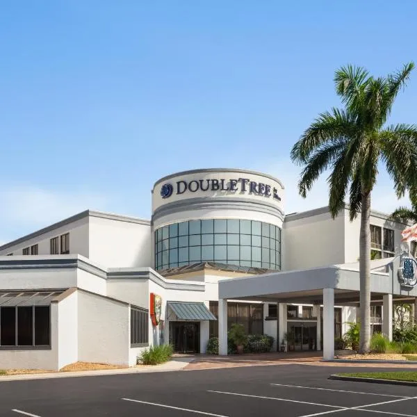 Doubletree by Hilton Fort Myers at Bell Tower Shops, khách sạn ở Fort Myers