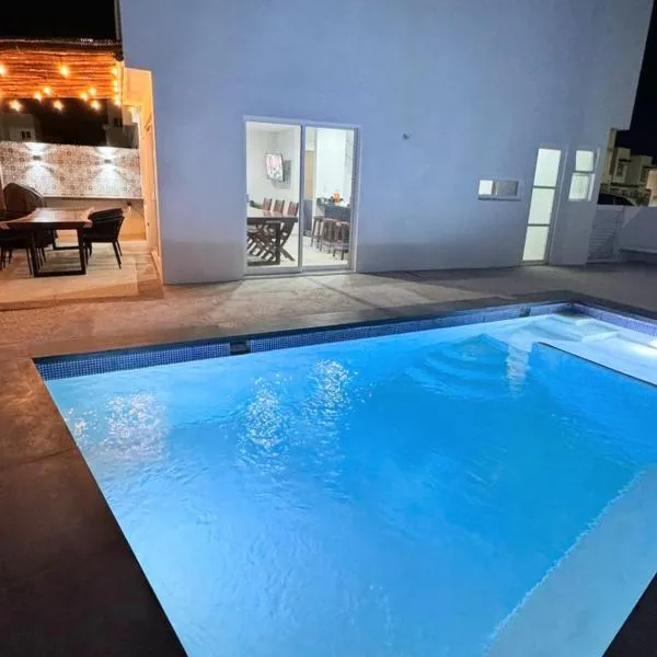 Casa con alberca privada en Almarena, hotel em Mazatlán