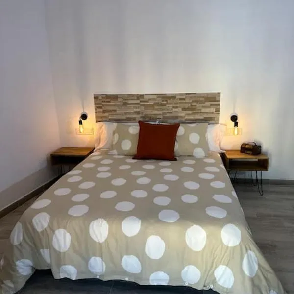 Habitación Montgros en Casa Camí de les Aigües Monistrol de Montserrat, hotel Monistrolban