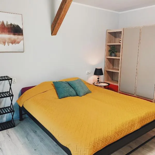 Apartament Wakacyjne Chwile, hotel in Borne Sulinowo