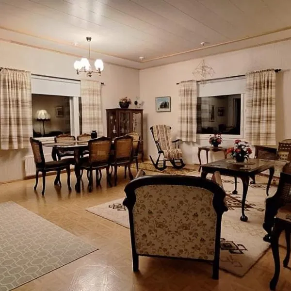 Mukava mummonmökki maaseudun rauhassa, hotel v destinaci Koivu