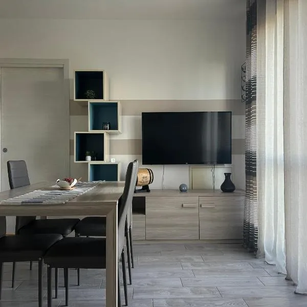 Urban Chic House, hotel in Villanova dʼAsti