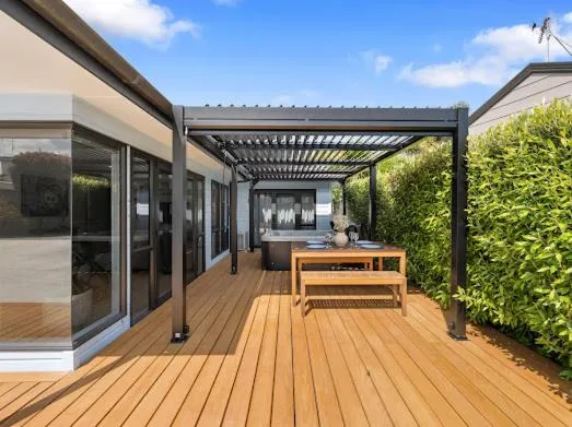 Aqua Vista Seaside Retreat, hotel u gradu Papamoa