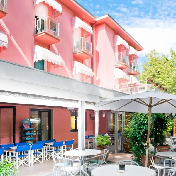 Hotel Villa Rosa, hotel u gradu Čezenatiko