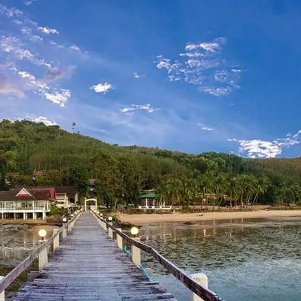 Jansom Beach Resort, hotel in Ranong