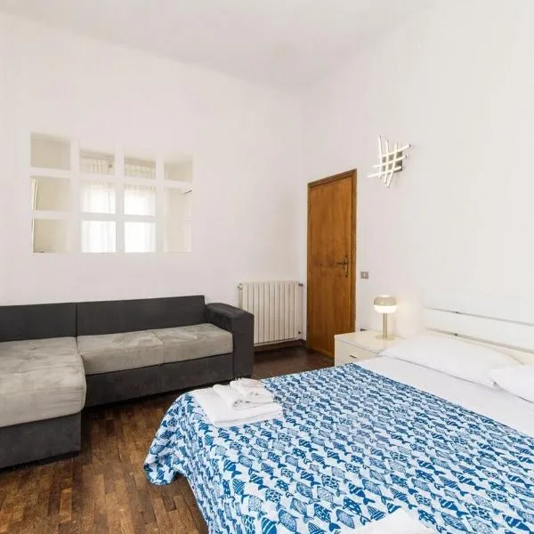 Casa Fubis, hotel v destinaci Viareggio