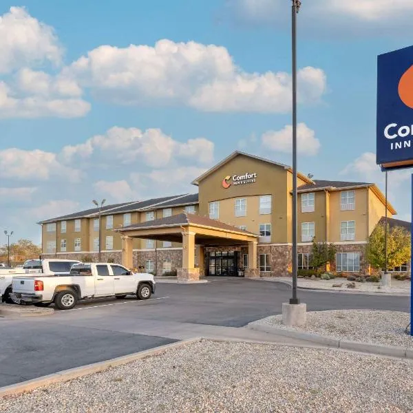 Comfort Inn & Suites Artesia, hotel di Artesia