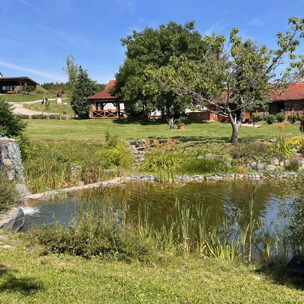 Tenger-szem Panzió és Lovasudvar, hotel u gradu Zánka