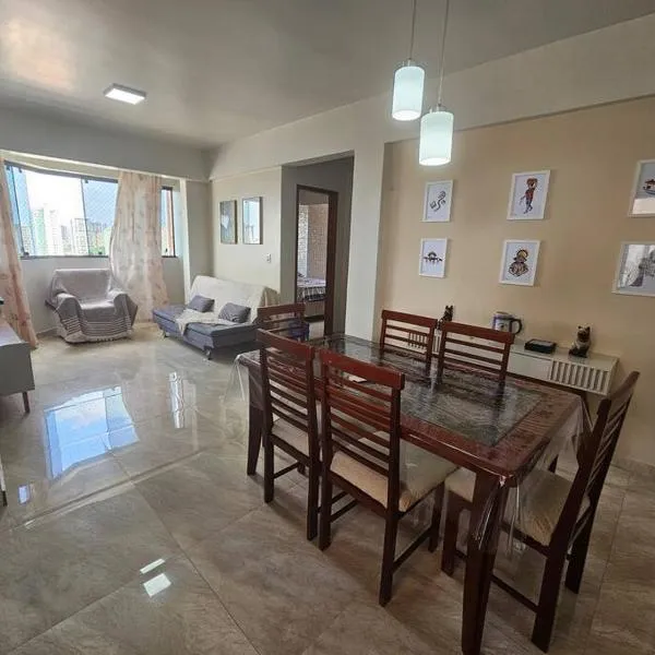 Apto Confortável com 2 quartos em Batista Campos, hotel v destinaci Belém