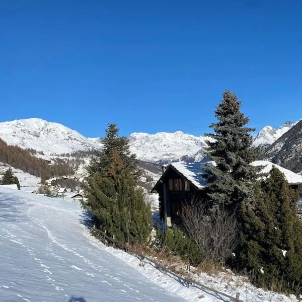 Accogliente casa in montagna, hotel u gradu 'Champoluc'
