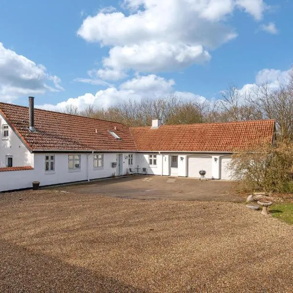 Gorgeous Home In Grindsted With Wifi, hotel in Grindsted