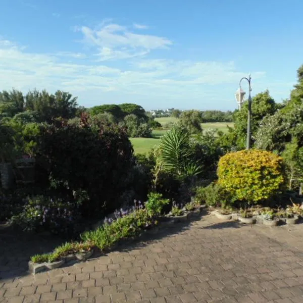 Barnard Self Catering Apartments, hotel en St Francis Bay
