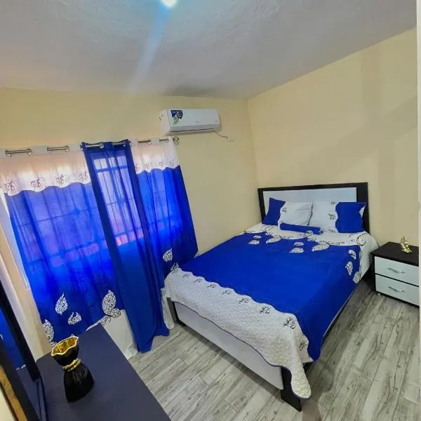 Acogedor apartamento, hotel i Azua de Compostela