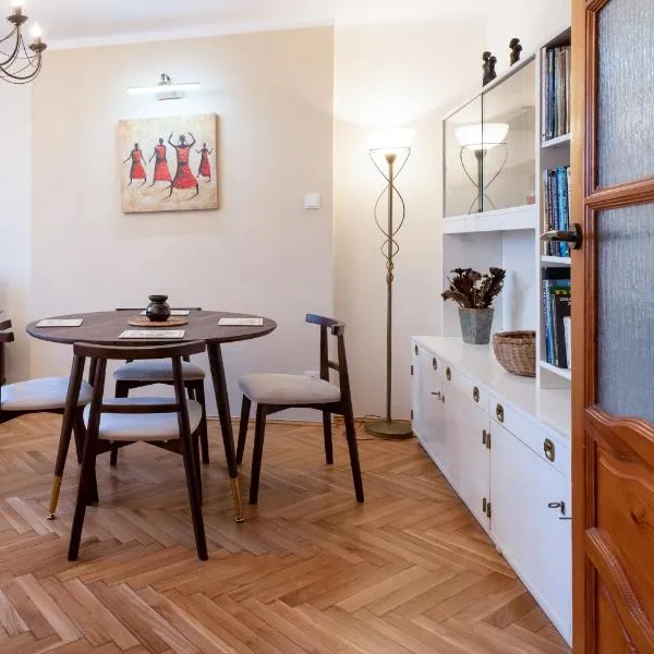 Kora Apartment, hotel in Kończyce Małe