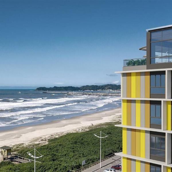 Apartamento beira mar