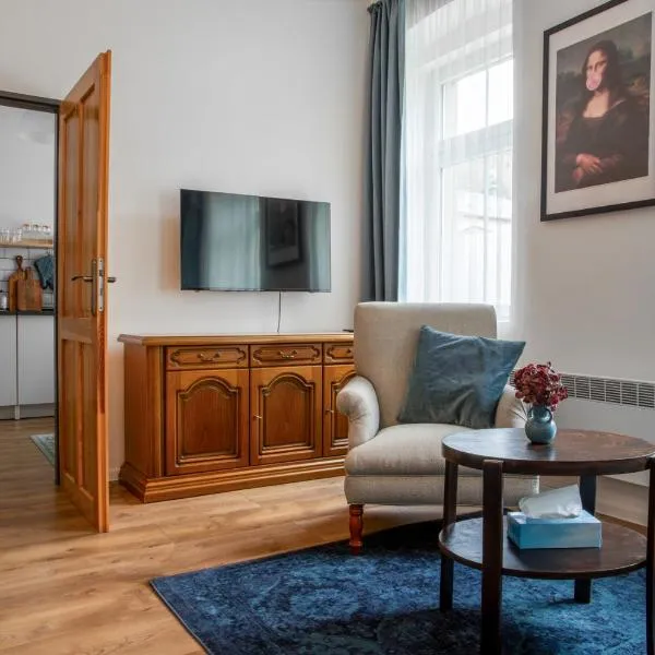 Johann's Heritage Apartment near city & nature, hotel in Karlovy Vary