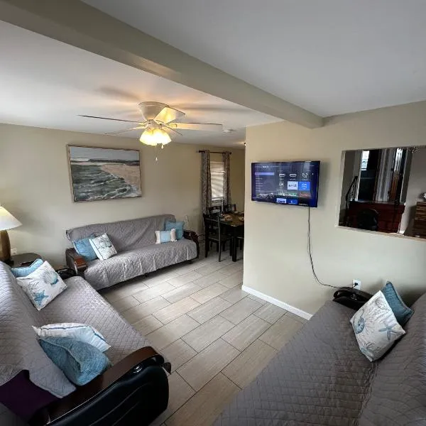 Newly Renovated 2 Bedroom House, hotel di Seaside Heights
