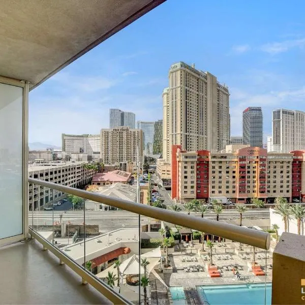 MGM Signature-07-707 Strip View Balcony Studio, Hotel in Las Vegas