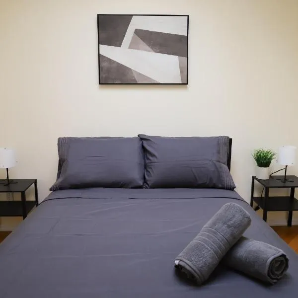Family Friendly 4BR 2BA in Prime NYC Location、ニューヨークのホテル