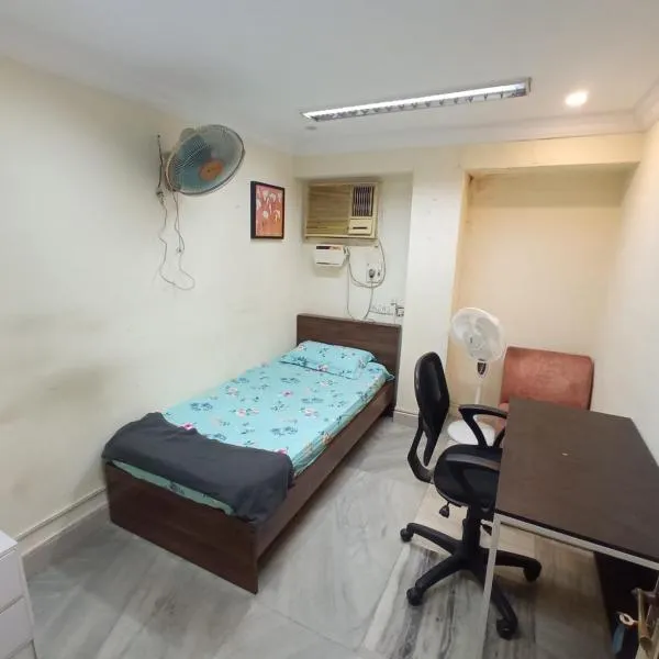 WISHTREE CORPORATE MENS DORMITORY FOR TECHIES AND Trainees, hotel em Chennai