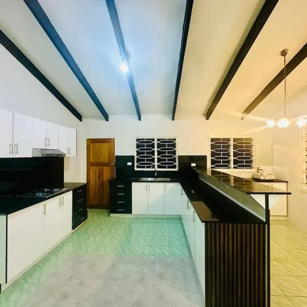 pseudofijians bnb, hotel v destinaci Suva