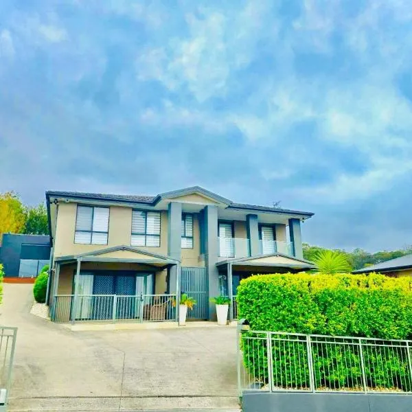 Guesthouse koonawarra, hotel v destinaci Dapto
