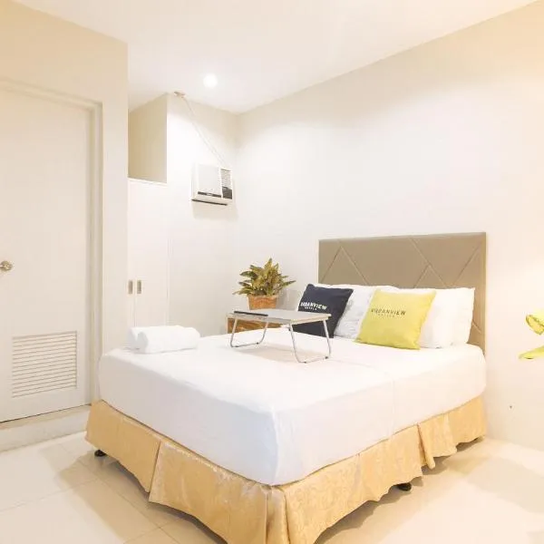 UrbanView at Lacson Street Bacolod City by RedDoorz, hotel v destinaci Bacolod