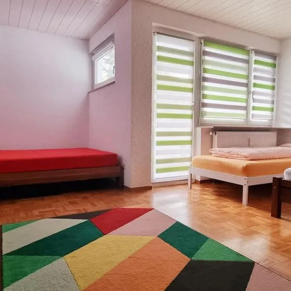 Apartment Amana, ξενοδοχείο στο Ρόιτλινγκεν