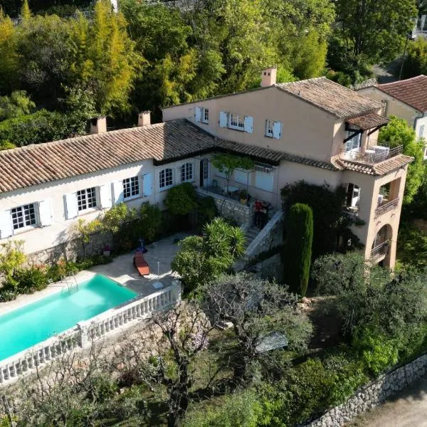 les petites terrasses, hotel v Grasse