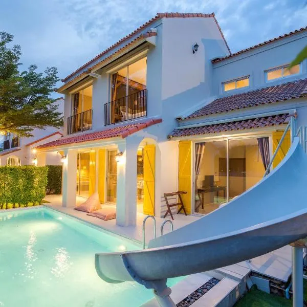 Venice Beach Village Hua Hin Pool Villa, hotel in Cha Am