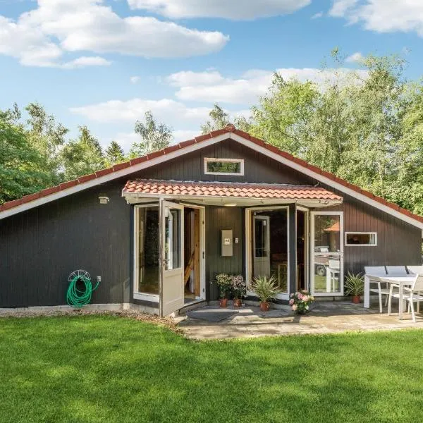 Beautiful Home In Herning With Wifi, hotel v destinaci Herning