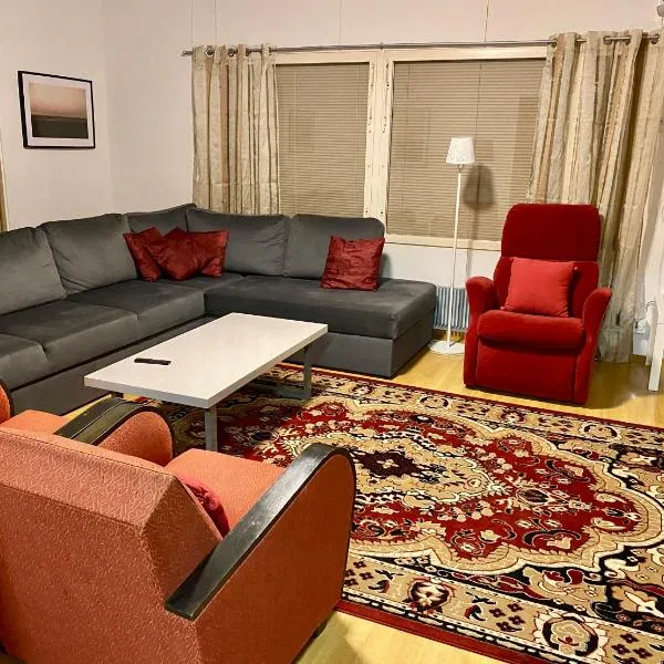 Villa Ketola, spacious house, hotel in Teuva