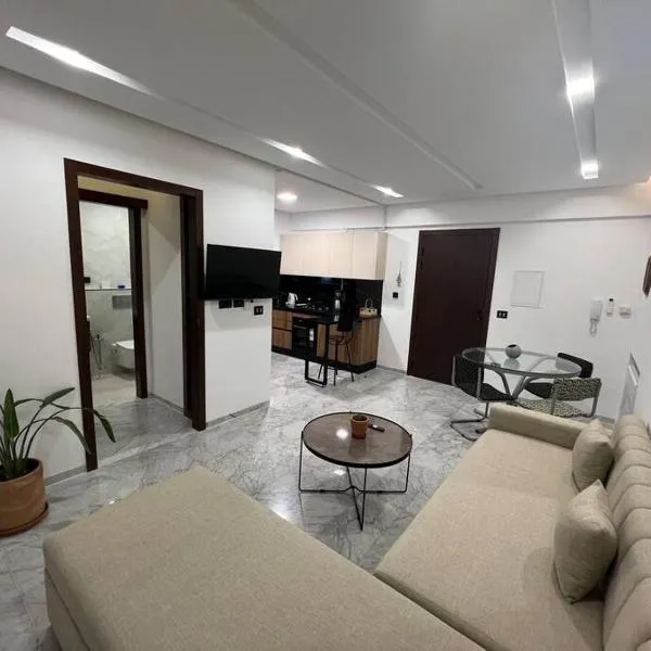 Cozy apartment in la soukra, hotel v destinaci La Soukra