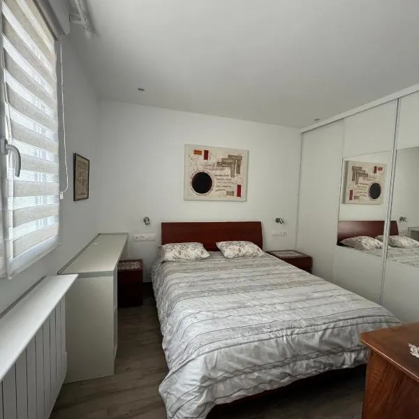 Charmante maison avec terrasse, hotel a Auterive