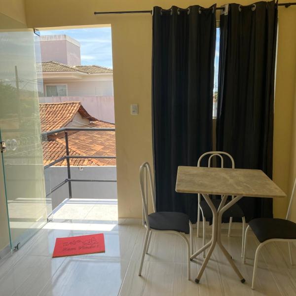 Flats com ar condicionado, garagem e internet - Foto 4