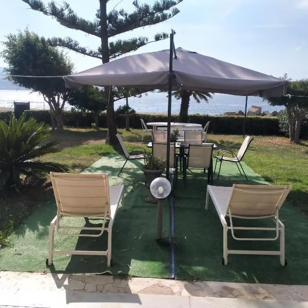 Villa sullo stretto, hotel v destinaci SantʼAgata