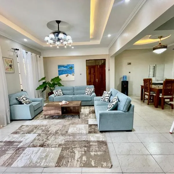 Zuri's Luxurious Oceanview Penthouse, Meters from the beach, hotel v destinaci Shanzu