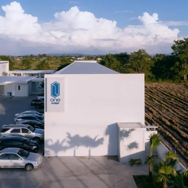 วัน บัดเจท เชียงราย บายพาสตะวันออก One Budget Hotel Chiangrai Bypass-East, hotel en Chiang Rai
