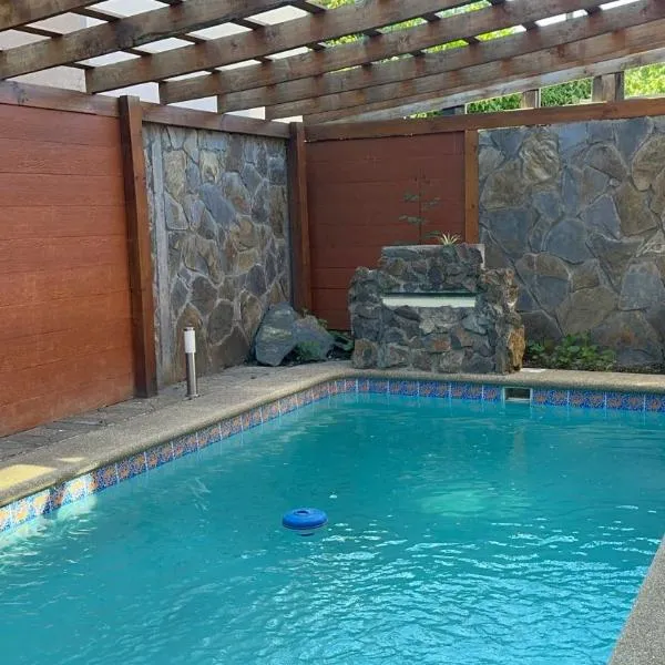 Amplia Casa Familiar con Piscina Privada, hotel v mestu Los Ángeles