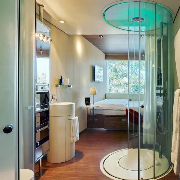 citizenM Schiphol Airport, hotel a Schiphol