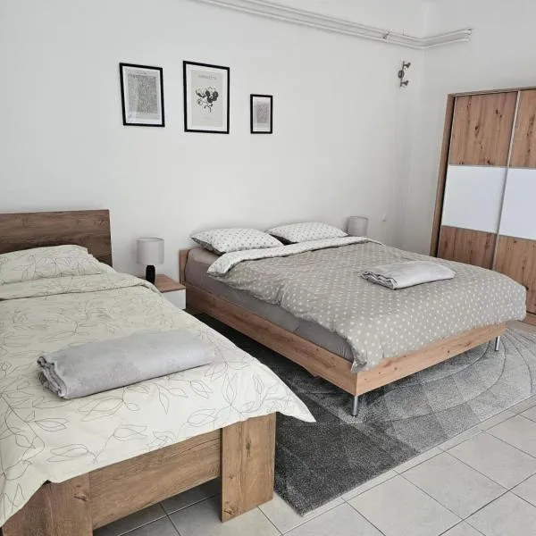Vespera, hotel v destinaci Požega