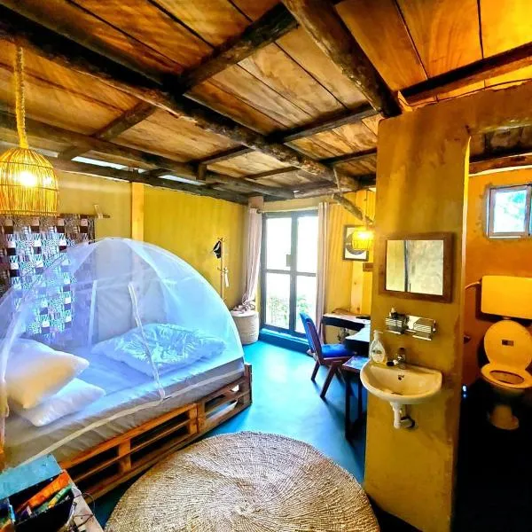 Aroma Home - Eco-Cabins on a Coffee Farm, khách sạn ở Arusha