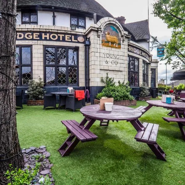 Bridge Hotel, hotel v destinaci Greenford
