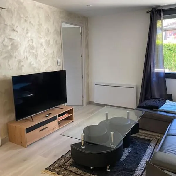 Charmant appartement Entre lacs et montagnes !, hotel v destinaci Culoz